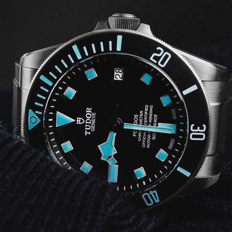 tudor snowflake underwater